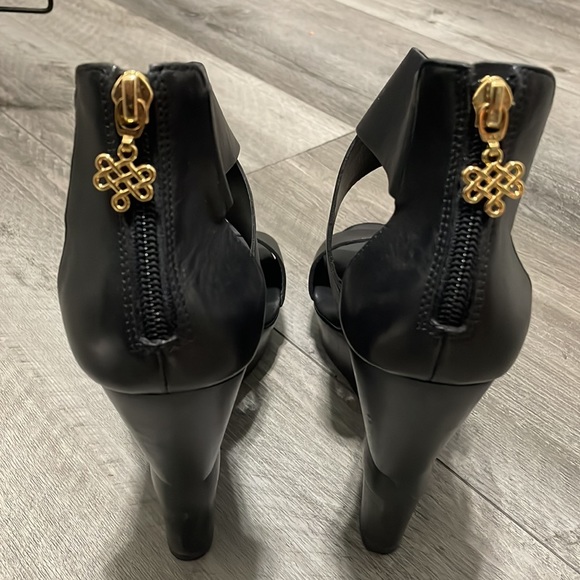 Diane Von Furstenberg, Opal Crisscross Wedge Sandal, 9, Black - Picture 6 of 8